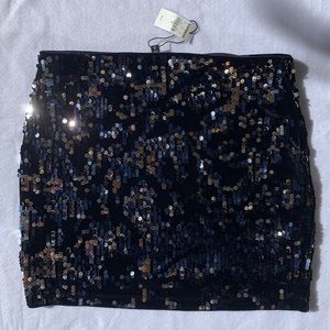NWT Express velvet mini skirt with sequins